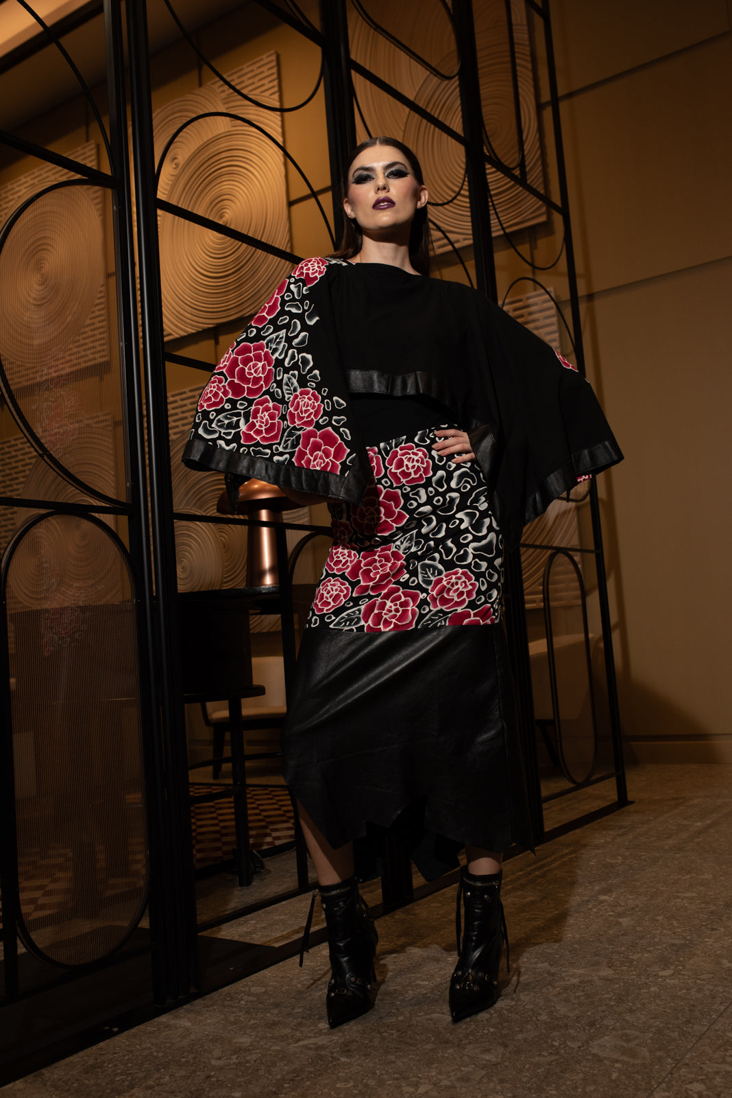 Flow Cape Velvet Rose