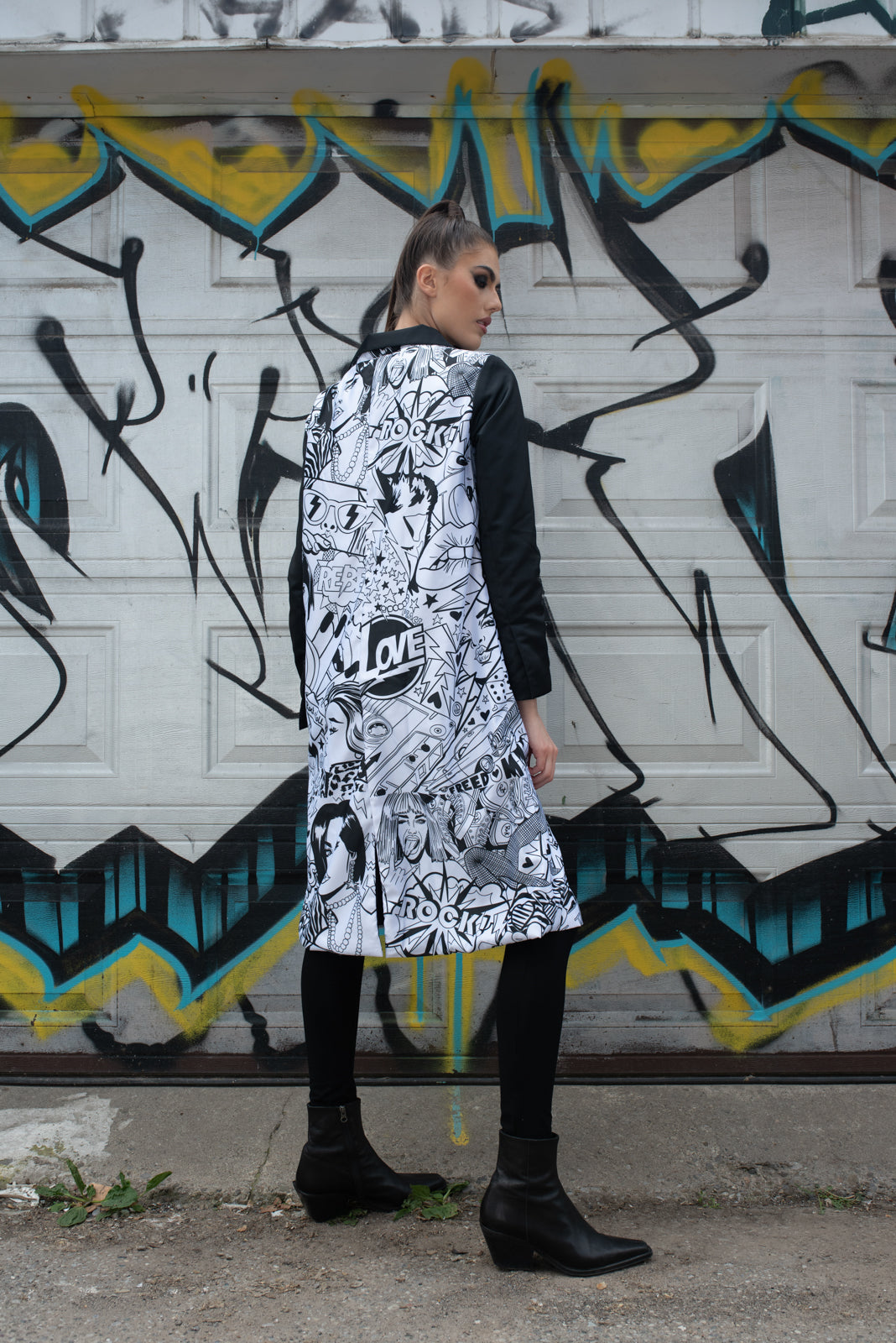 On Air Blazer Rebel Heart BW