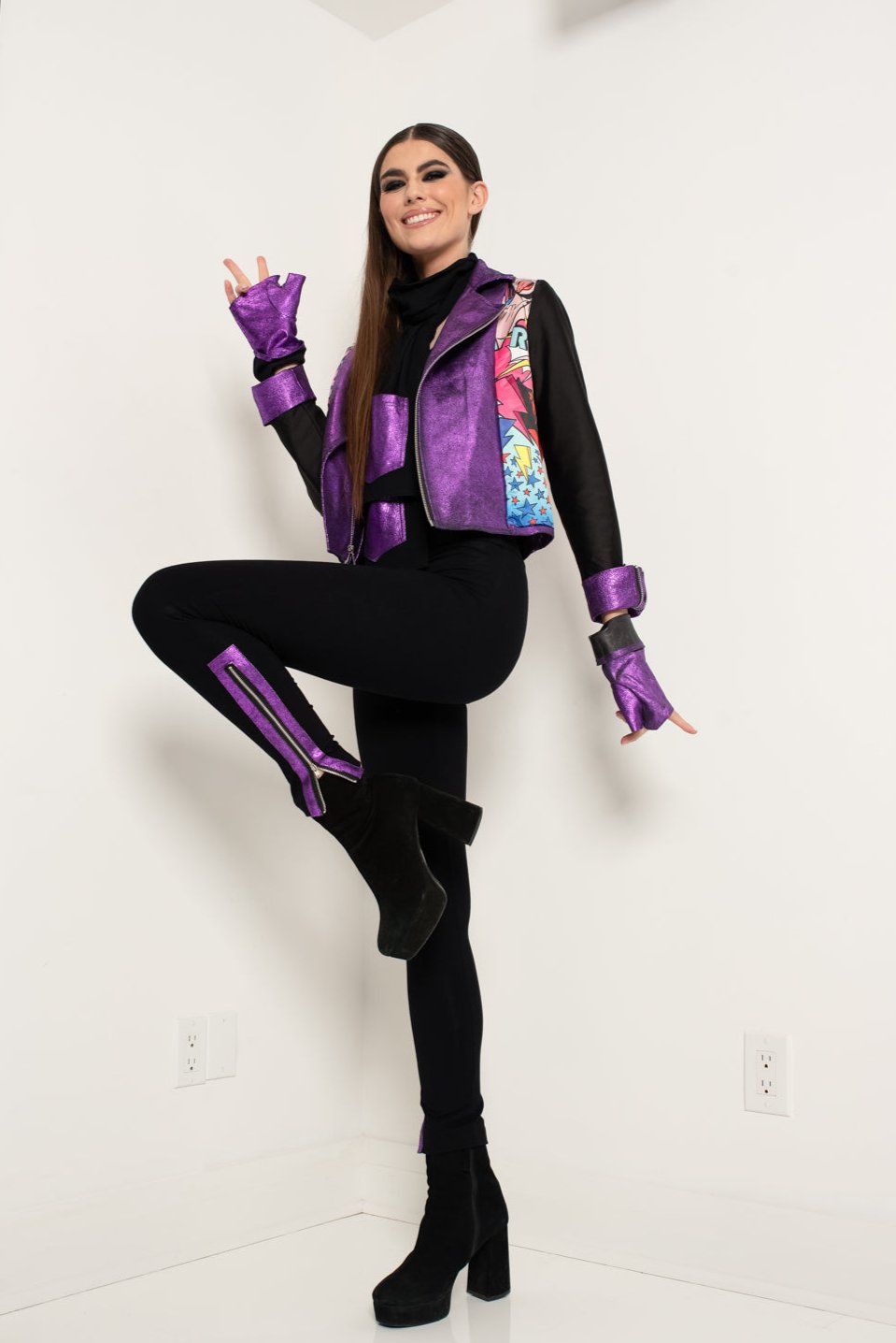 Short Zip Tight Purple Leather