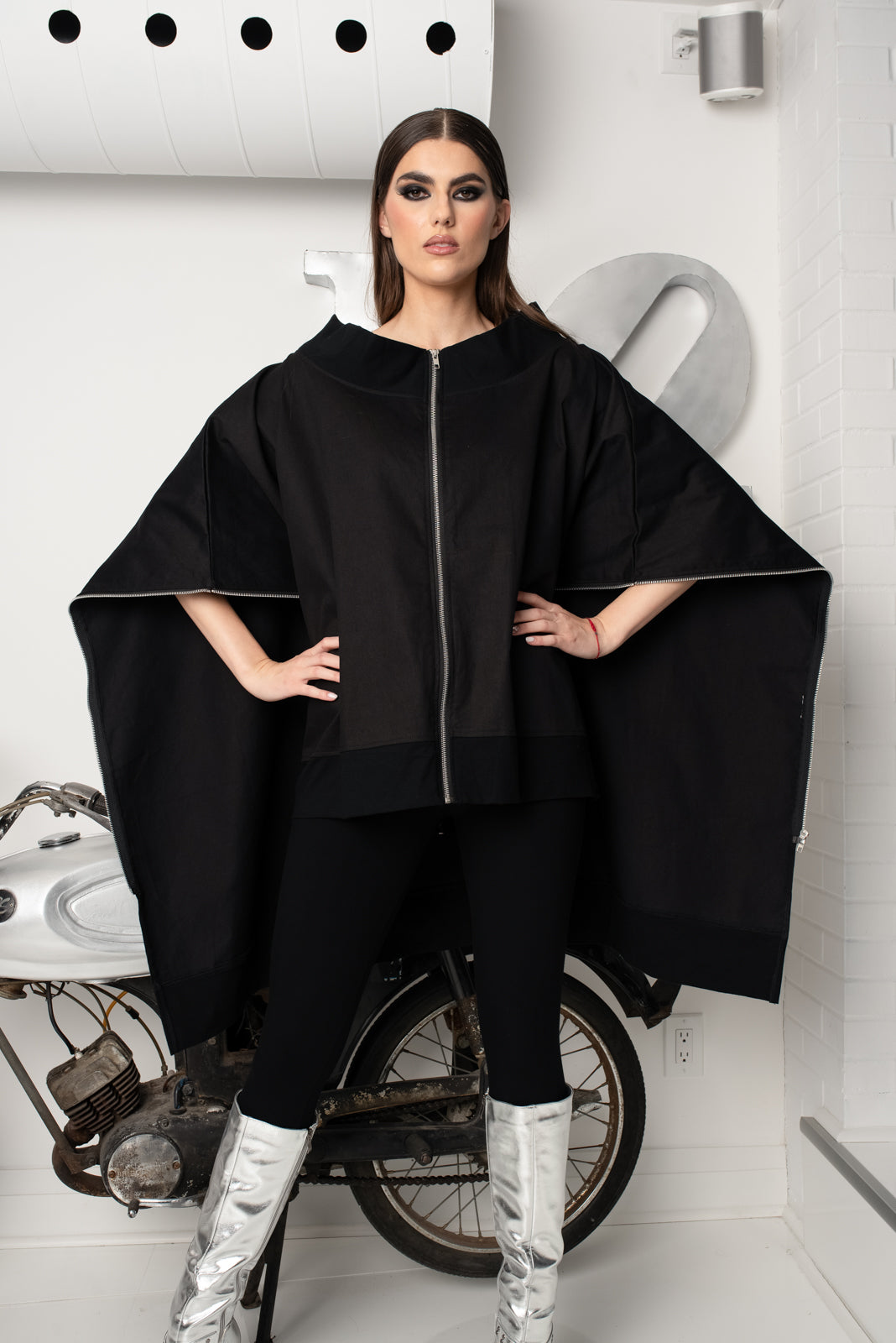 Ink Cape I Have Nothing To Wear Silver