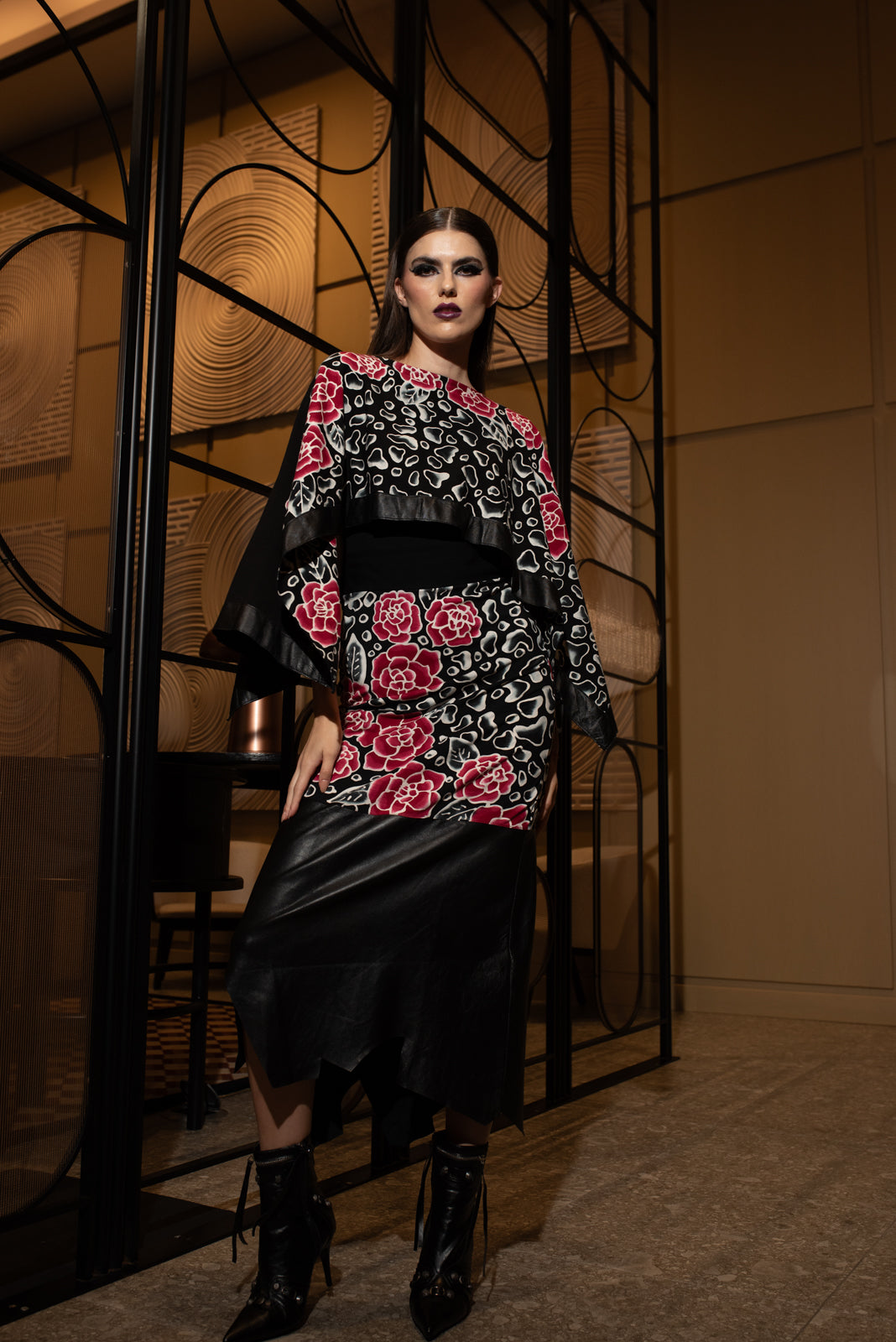 Flow Cape Velvet Rose