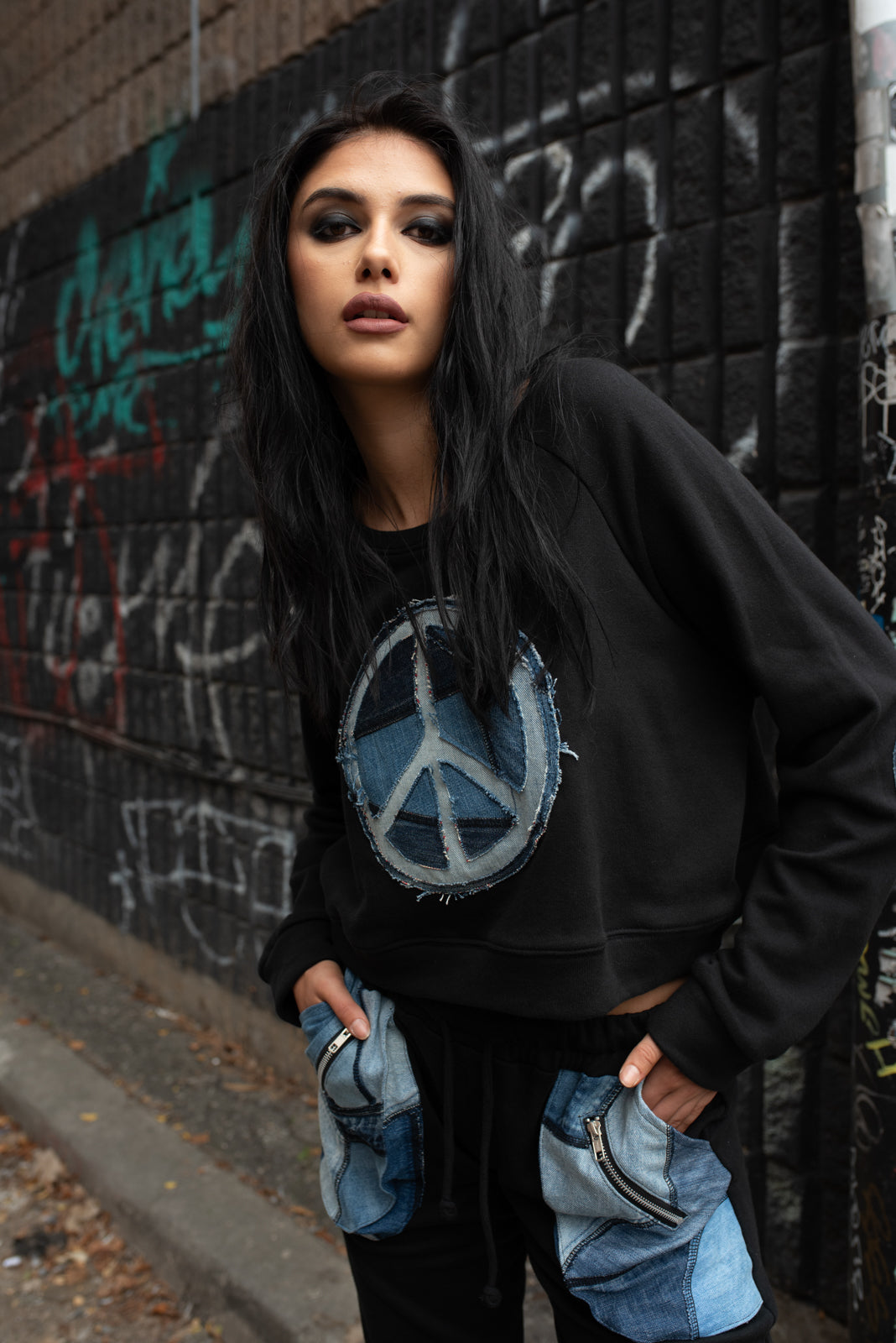 Square Sweatshirt Peace