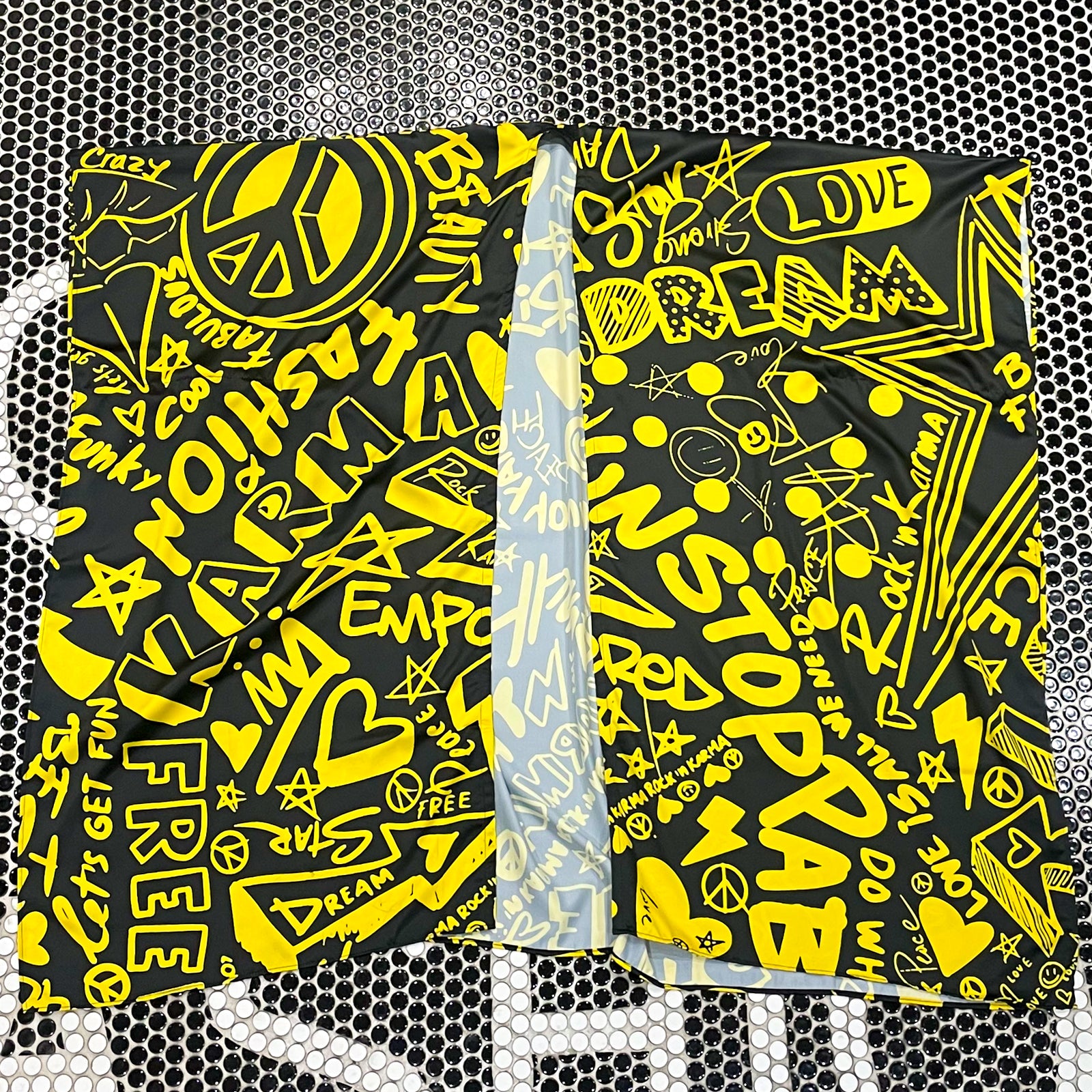 Cover Jacket Inspiring Karma Yellow