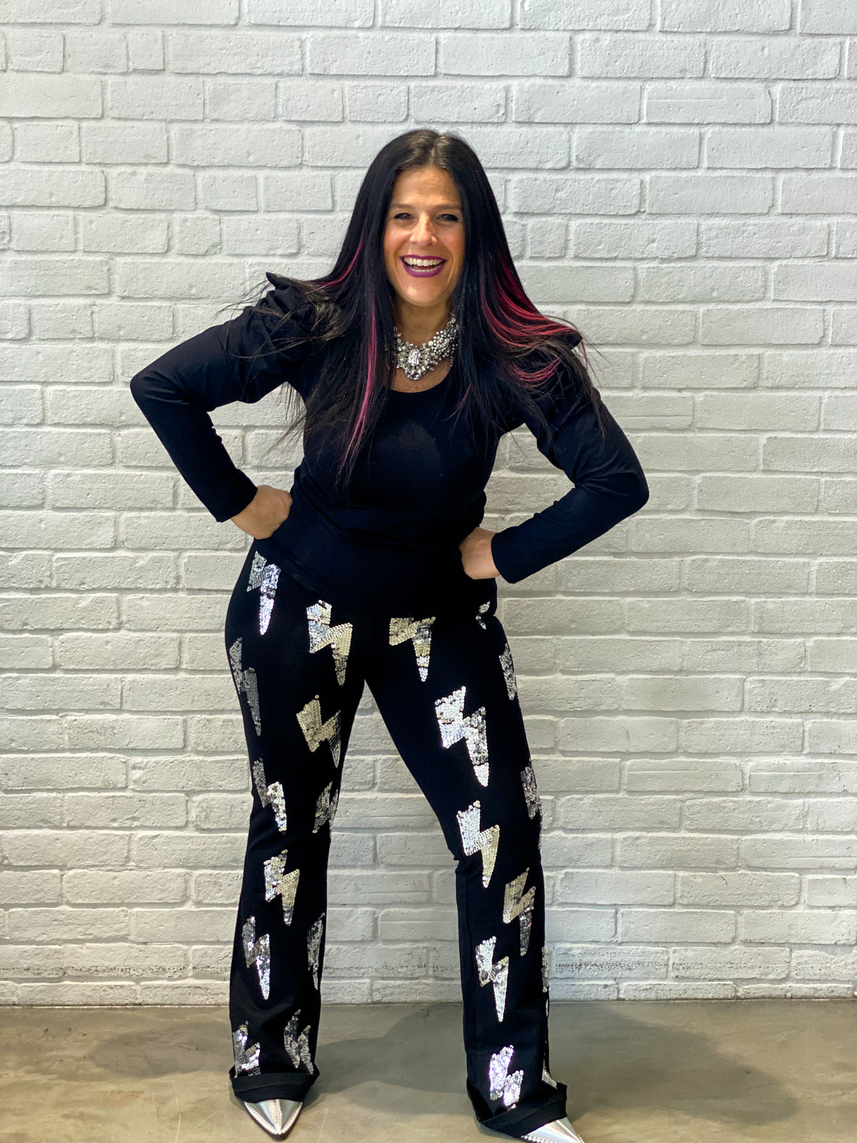 Queen Top Black