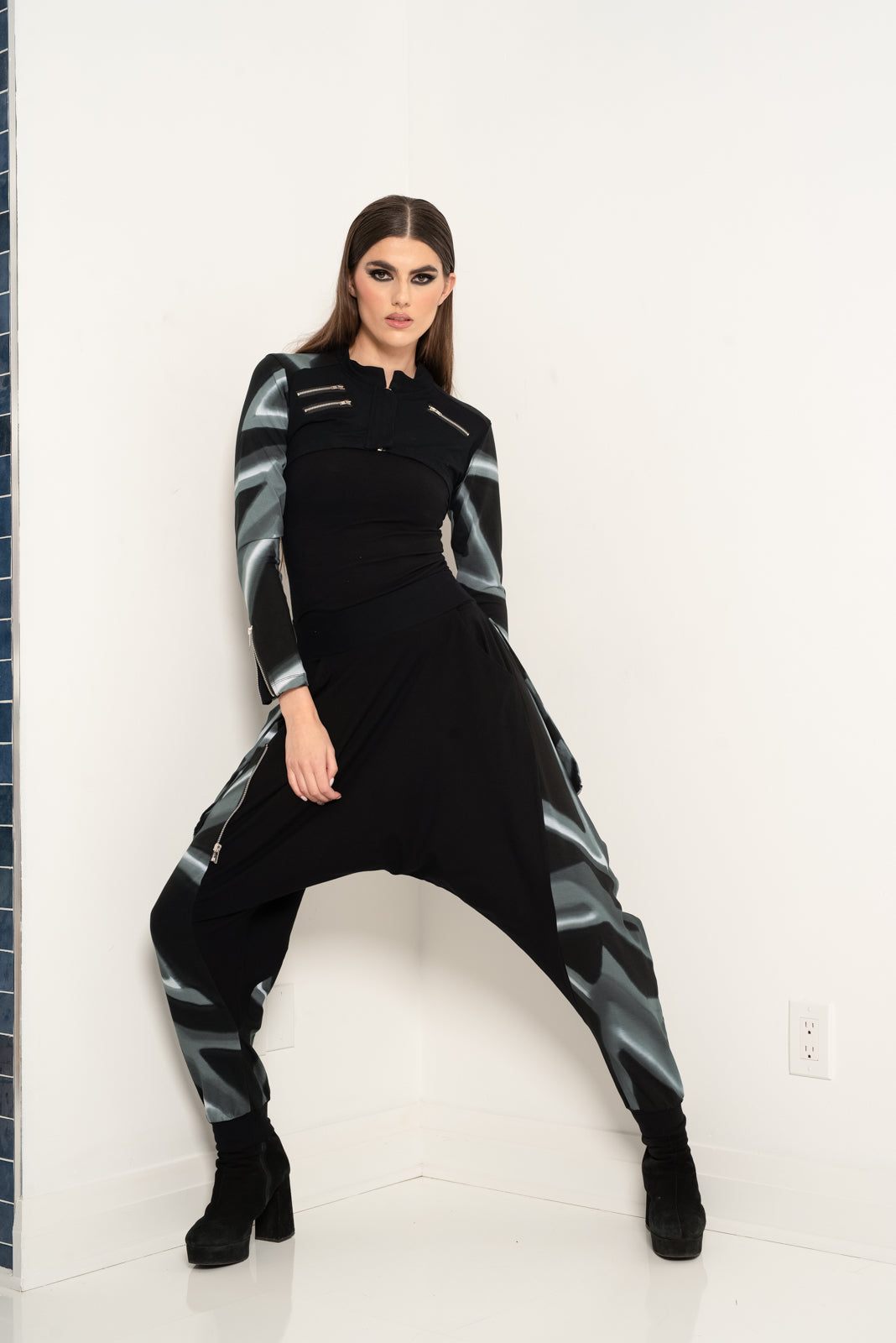 Angle Zipper Pant Lightning Black