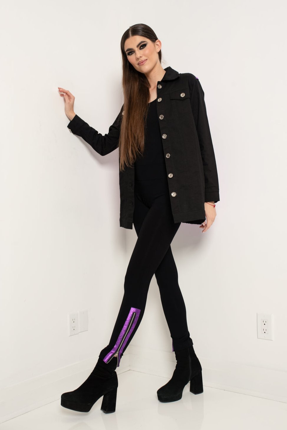 Short  Zip Tight Purple Leather